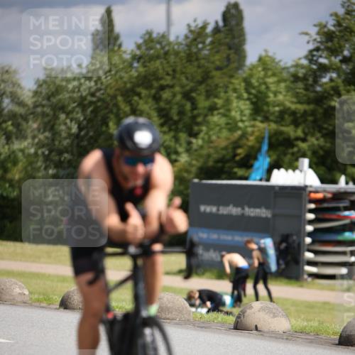 16.06.2024 - 26. Vierlanden-Triathlon Jannik Wohlers http://msf.ph/oto/6332136 16.06.2024 10:56:38 Radfahren 13, 113, 129, 133, 147, 197, 198, 212 meine-sportfotos.de