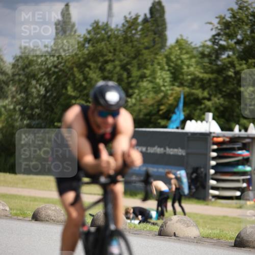 16.06.2024 - 26. Vierlanden-Triathlon Jannik Wohlers http://msf.ph/oto/6332138 16.06.2024 10:56:38 Radfahren 13, 113, 129, 133, 147, 197, 198, 212 meine-sportfotos.de