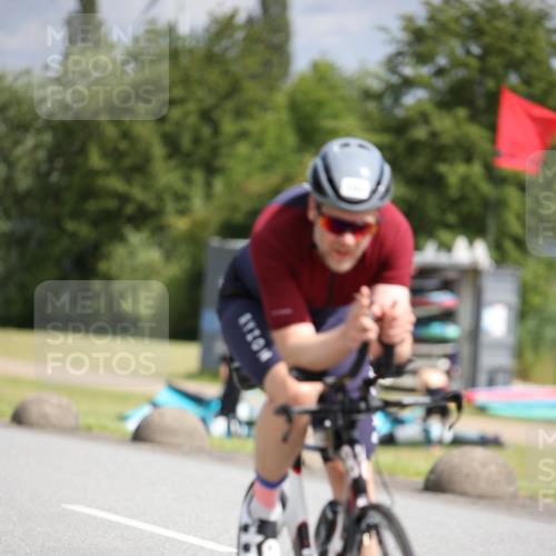 16.06.2024 - 26. Vierlanden-Triathlon Jannik Wohlers http://msf.ph/oto/6332225 16.06.2024 10:58:41 Radfahren 1, 53, 152, 173, 191, 196, 223 meine-sportfotos.de