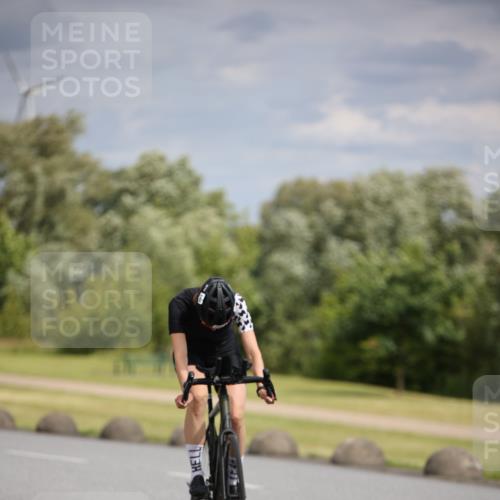 16.06.2024 - 26. Vierlanden-Triathlon Jannik Wohlers http://msf.ph/oto/6332314 16.06.2024 10:59:16 Radfahren 134, 147, 176, 186, 238 meine-sportfotos.de