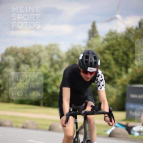 16.06.2024 - 26. Vierlanden-Triathlon Jannik Wohlers http://msf.ph/oto/6332321 16.06.2024 10:59:17 Radfahren 134, 147, 186 meine-sportfotos.de