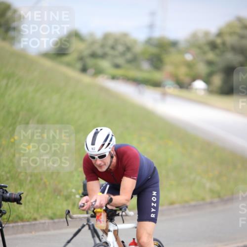16.06.2024 - 26. Vierlanden-Triathlon Jannik Wohlers http://msf.ph/oto/6332339 16.06.2024 11:00:17 Radfahren 11, 92, 160, 184 meine-sportfotos.de