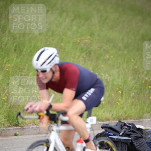16.06.2024 - 26. Vierlanden-Triathlon Jannik Wohlers http://msf.ph/oto/6332358 16.06.2024 11:00:18 Radfahren 11, 92, 160 meine-sportfotos.de