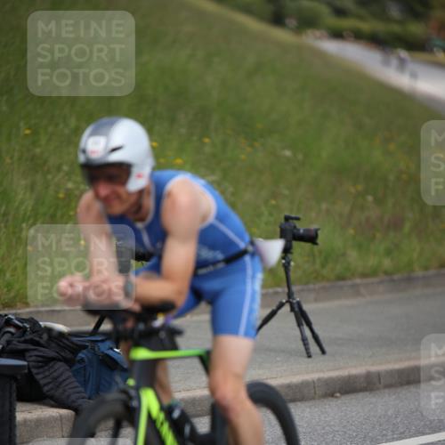 16.06.2024 - 26. Vierlanden-Triathlon Jannik Wohlers http://msf.ph/oto/6332381 16.06.2024 11:00:20 Radfahren 11, 92, 160 meine-sportfotos.de