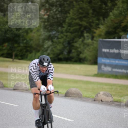16.06.2024 - 26. Vierlanden-Triathlon Jannik Wohlers http://msf.ph/oto/6332456 16.06.2024 11:00:41 Radfahren 112, 218 meine-sportfotos.de