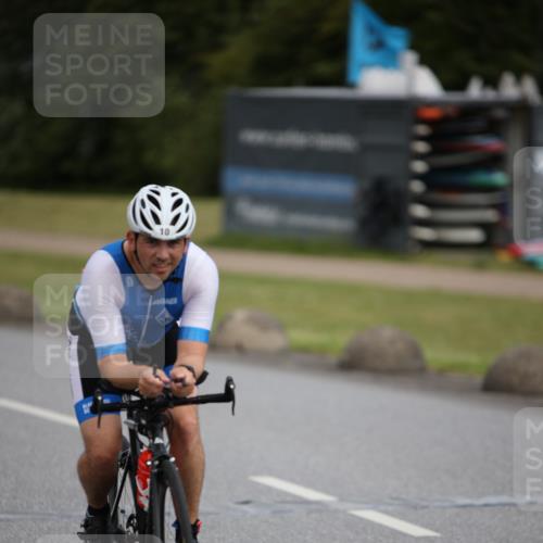 16.06.2024 - 26. Vierlanden-Triathlon Jannik Wohlers http://msf.ph/oto/6332484 16.06.2024 11:00:45 Radfahren 10, 52, 218 meine-sportfotos.de