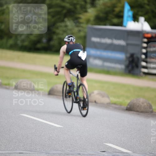 16.06.2024 - 26. Vierlanden-Triathlon Jannik Wohlers http://msf.ph/oto/6332531 16.06.2024 11:01:03 Radfahren 241 meine-sportfotos.de