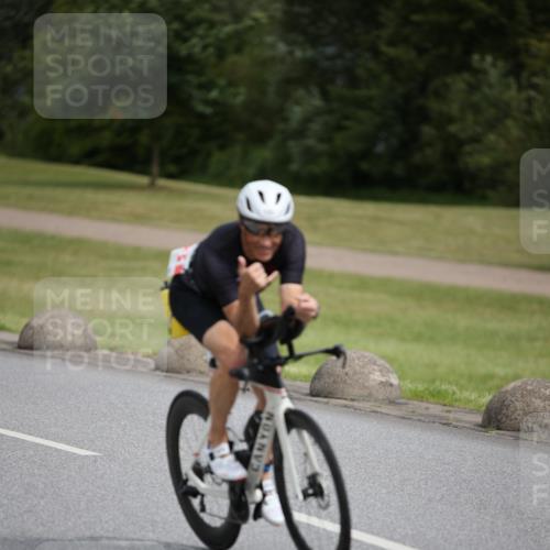 16.06.2024 - 26. Vierlanden-Triathlon Jannik Wohlers http://msf.ph/oto/6332537 16.06.2024 11:01:18 Radfahren 131 meine-sportfotos.de