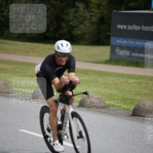 16.06.2024 - 26. Vierlanden-Triathlon Jannik Wohlers http://msf.ph/oto/6332546 16.06.2024 11:01:18 Radfahren 131 meine-sportfotos.de