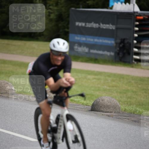 16.06.2024 - 26. Vierlanden-Triathlon Jannik Wohlers http://msf.ph/oto/6332552 16.06.2024 11:01:19 Radfahren 1, 131 meine-sportfotos.de