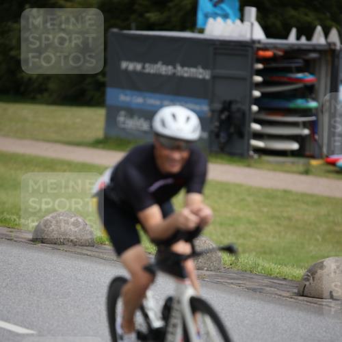 16.06.2024 - 26. Vierlanden-Triathlon Jannik Wohlers http://msf.ph/oto/6332558 16.06.2024 11:01:19 Radfahren 1, 131 meine-sportfotos.de