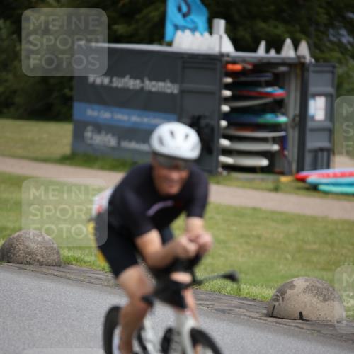 16.06.2024 - 26. Vierlanden-Triathlon Jannik Wohlers http://msf.ph/oto/6332560 16.06.2024 11:01:19 Radfahren 1, 131 meine-sportfotos.de