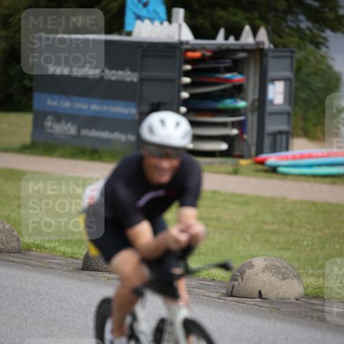 16.06.2024 - 26. Vierlanden-Triathlon Jannik Wohlers http://msf.ph/oto/6332562 16.06.2024 11:01:19 Radfahren 1, 131 meine-sportfotos.de