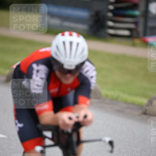 16.06.2024 - 26. Vierlanden-Triathlon Jannik Wohlers http://msf.ph/oto/6332607 16.06.2024 11:02:37 Radfahren 134, 142, 332 meine-sportfotos.de