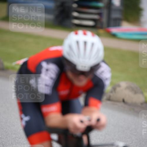 16.06.2024 - 26. Vierlanden-Triathlon Jannik Wohlers http://msf.ph/oto/6332612 16.06.2024 11:02:37 Radfahren 134, 142, 332 meine-sportfotos.de