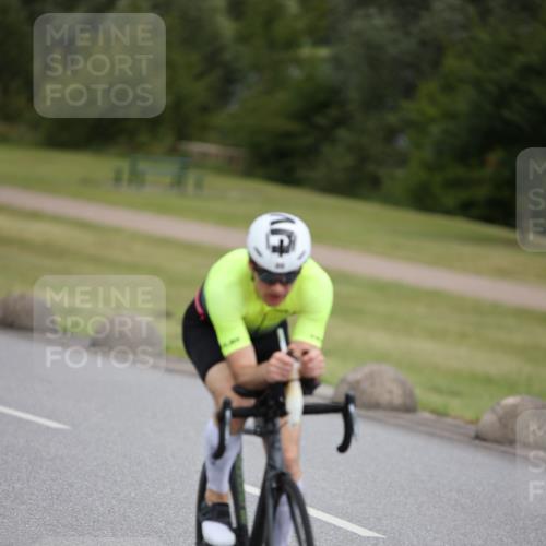16.06.2024 - 26. Vierlanden-Triathlon Jannik Wohlers http://msf.ph/oto/6332618 16.06.2024 11:02:40 Radfahren 6, 89, 134, 142 meine-sportfotos.de