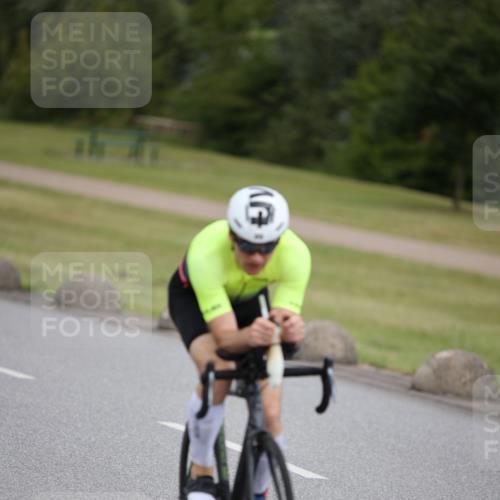 16.06.2024 - 26. Vierlanden-Triathlon Jannik Wohlers http://msf.ph/oto/6332620 16.06.2024 11:02:40 Radfahren 6, 89, 134, 142 meine-sportfotos.de