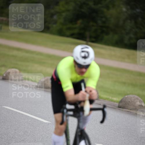 16.06.2024 - 26. Vierlanden-Triathlon Jannik Wohlers http://msf.ph/oto/6332630 16.06.2024 11:02:40 Radfahren 6, 89, 134, 142 meine-sportfotos.de
