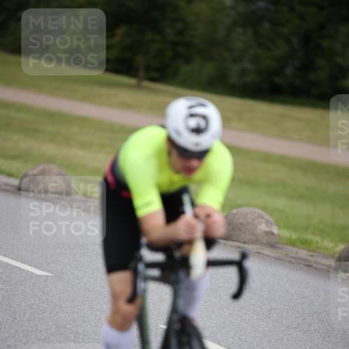 16.06.2024 - 26. Vierlanden-Triathlon Jannik Wohlers http://msf.ph/oto/6332635 16.06.2024 11:02:40 Radfahren 6, 89, 134, 142 meine-sportfotos.de