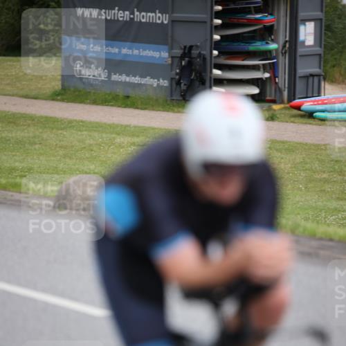 16.06.2024 - 26. Vierlanden-Triathlon Jannik Wohlers http://msf.ph/oto/6332723 16.06.2024 11:03:30 Radfahren 92, 165, 184 meine-sportfotos.de
