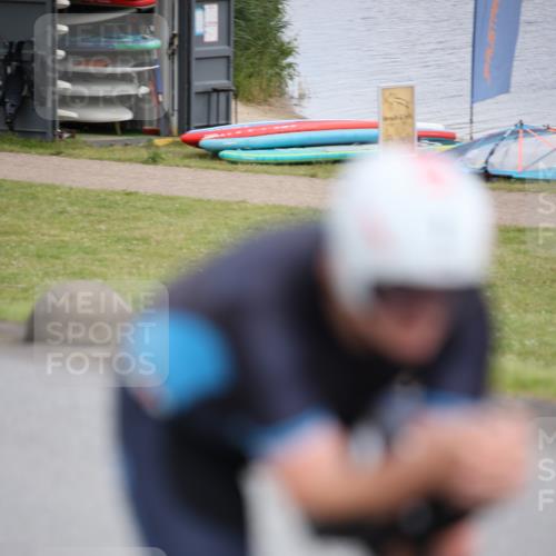 16.06.2024 - 26. Vierlanden-Triathlon Jannik Wohlers http://msf.ph/oto/6332729 16.06.2024 11:03:31 Radfahren 92, 165 meine-sportfotos.de