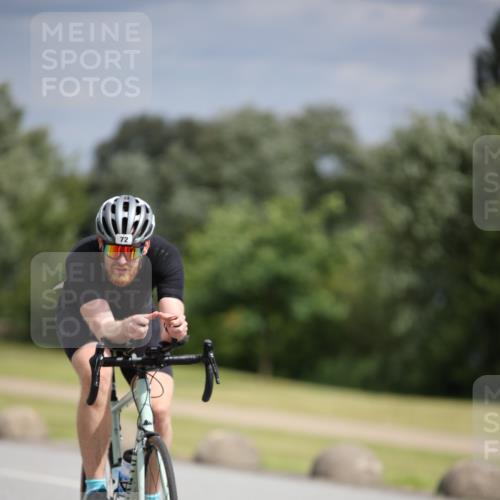 16.06.2024 - 26. Vierlanden-Triathlon Jannik Wohlers http://msf.ph/oto/6332798 16.06.2024 11:07:59 Radfahren 72, 208, 270, 271 meine-sportfotos.de