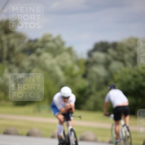 16.06.2024 - 26. Vierlanden-Triathlon Jannik Wohlers http://msf.ph/oto/6332824 16.06.2024 11:08:09 Radfahren 44, 60, 116, 286, 302 meine-sportfotos.de
