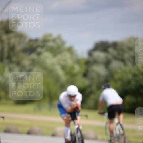 16.06.2024 - 26. Vierlanden-Triathlon Jannik Wohlers http://msf.ph/oto/6332826 16.06.2024 11:08:09 Radfahren 44, 60, 116, 286, 302 meine-sportfotos.de