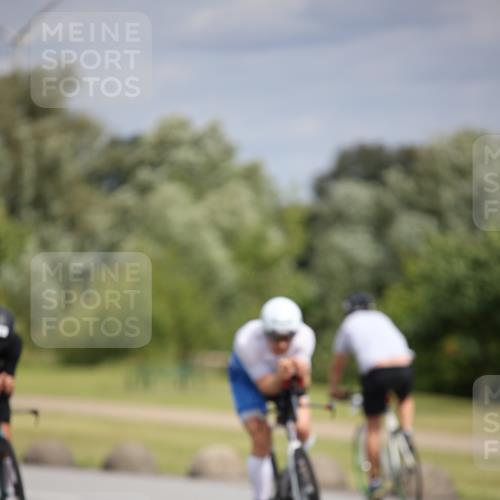 16.06.2024 - 26. Vierlanden-Triathlon Jannik Wohlers http://msf.ph/oto/6332828 16.06.2024 11:08:09 Radfahren 44, 60, 116, 286, 302 meine-sportfotos.de
