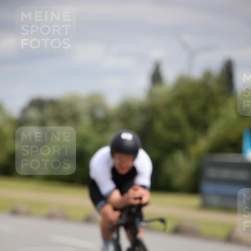 16.06.2024 - 26. Vierlanden-Triathlon Jannik Wohlers http://msf.ph/oto/6332850 16.06.2024 11:08:14 Radfahren 44, 60, 68, 109, 116, 201, 302 meine-sportfotos.de