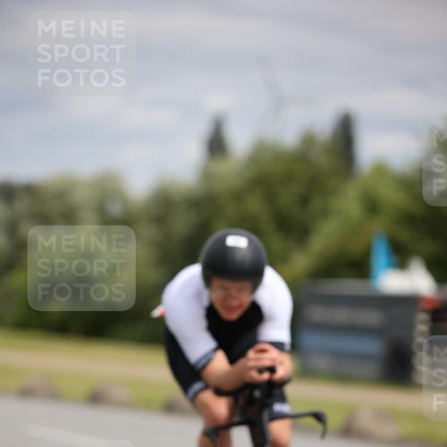 16.06.2024 - 26. Vierlanden-Triathlon Jannik Wohlers http://msf.ph/oto/6332856 16.06.2024 11:08:14 Radfahren 44, 60, 68, 109, 116, 201, 302 meine-sportfotos.de
