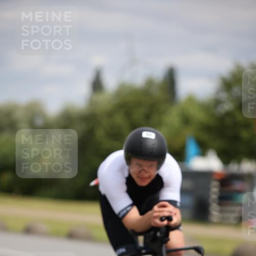 16.06.2024 - 26. Vierlanden-Triathlon Jannik Wohlers http://msf.ph/oto/6332859 16.06.2024 11:08:14 Radfahren 44, 60, 68, 109, 116, 201, 302 meine-sportfotos.de