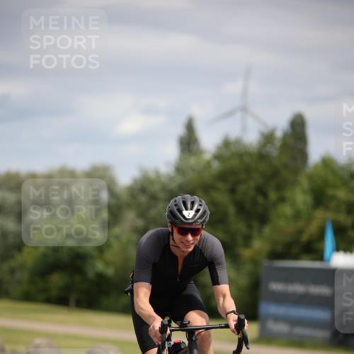 16.06.2024 - 26. Vierlanden-Triathlon Jannik Wohlers http://msf.ph/oto/6332912 16.06.2024 11:09:06 Radfahren 2, 124, 185, 232, 344 meine-sportfotos.de