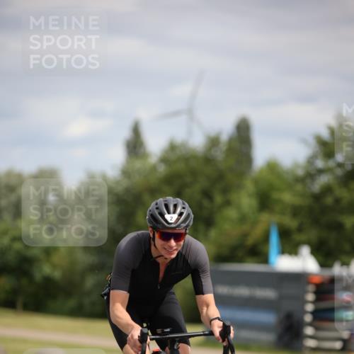 16.06.2024 - 26. Vierlanden-Triathlon Jannik Wohlers http://msf.ph/oto/6332917 16.06.2024 11:09:06 Radfahren 2, 124, 185, 232, 344 meine-sportfotos.de