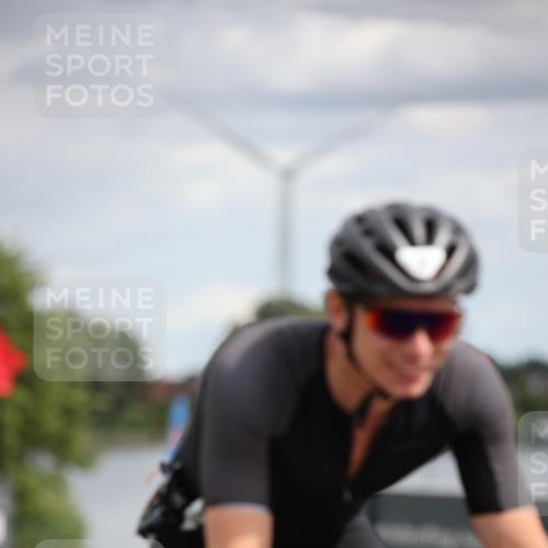 16.06.2024 - 26. Vierlanden-Triathlon Jannik Wohlers http://msf.ph/oto/6332944 16.06.2024 11:09:07 Radfahren 2, 185, 232, 344 meine-sportfotos.de