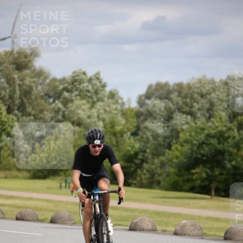 16.06.2024 - 26. Vierlanden-Triathlon Jannik Wohlers http://msf.ph/oto/6332955 16.06.2024 11:09:24 Radfahren 62, 165, 204, 337, 345 meine-sportfotos.de