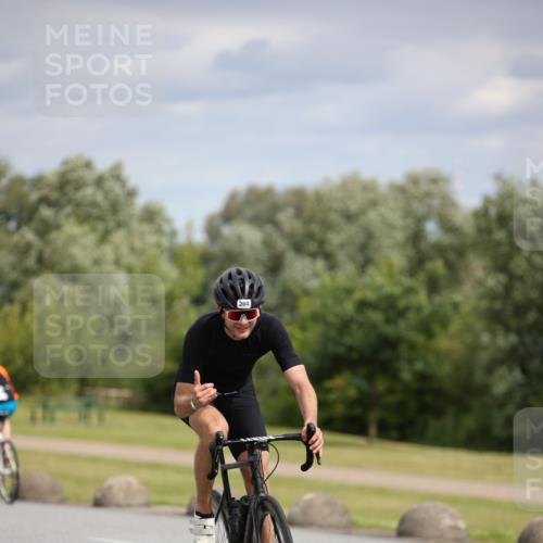 16.06.2024 - 26. Vierlanden-Triathlon Jannik Wohlers http://msf.ph/oto/6332970 16.06.2024 11:09:24 Radfahren 62, 165, 204, 337, 345 meine-sportfotos.de