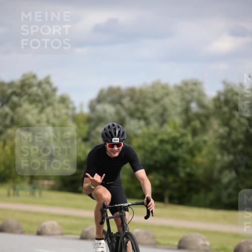 16.06.2024 - 26. Vierlanden-Triathlon Jannik Wohlers http://msf.ph/oto/6332973 16.06.2024 11:09:24 Radfahren 62, 165, 204, 337, 345 meine-sportfotos.de