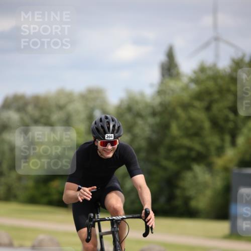 16.06.2024 - 26. Vierlanden-Triathlon Jannik Wohlers http://msf.ph/oto/6332990 16.06.2024 11:09:24 Radfahren 62, 165, 204, 337, 345 meine-sportfotos.de