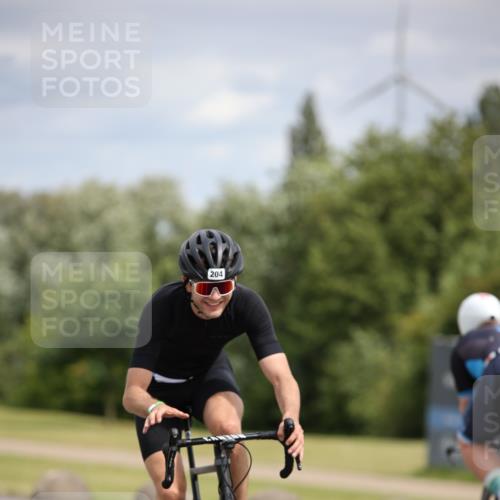 16.06.2024 - 26. Vierlanden-Triathlon Jannik Wohlers http://msf.ph/oto/6332993 16.06.2024 11:09:25 Radfahren 62, 165, 189, 204, 337, 345 meine-sportfotos.de
