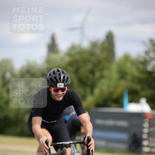 16.06.2024 - 26. Vierlanden-Triathlon Jannik Wohlers http://msf.ph/oto/6333001 16.06.2024 11:09:25 Radfahren 62, 165, 189, 204, 337, 345 meine-sportfotos.de
