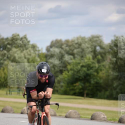 16.06.2024 - 26. Vierlanden-Triathlon Jannik Wohlers http://msf.ph/oto/6333032 16.06.2024 11:09:30 Radfahren 62, 165, 189, 190, 204, 337 meine-sportfotos.de