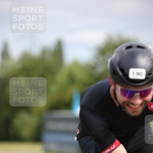 16.06.2024 - 26. Vierlanden-Triathlon Jannik Wohlers http://msf.ph/oto/6333072 16.06.2024 11:09:31 Radfahren 62, 165, 189, 190, 204, 337 meine-sportfotos.de