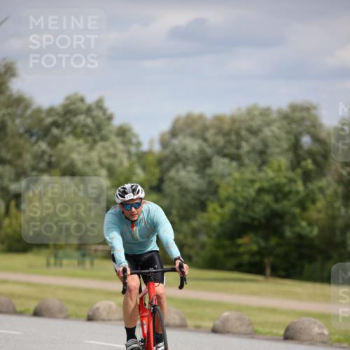16.06.2024 - 26. Vierlanden-Triathlon Jannik Wohlers http://msf.ph/oto/6333088 16.06.2024 11:09:39 Radfahren 115, 139 meine-sportfotos.de