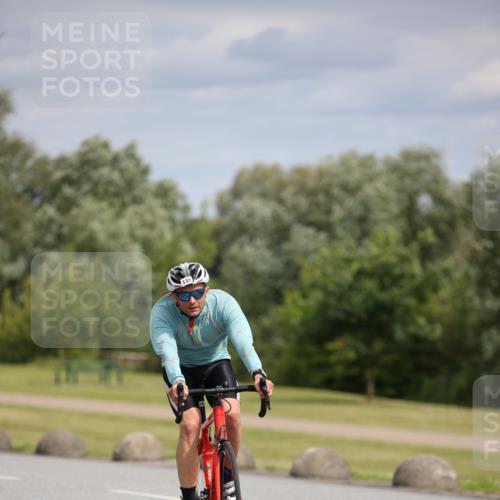 16.06.2024 - 26. Vierlanden-Triathlon Jannik Wohlers http://msf.ph/oto/6333090 16.06.2024 11:09:39 Radfahren 115, 139 meine-sportfotos.de