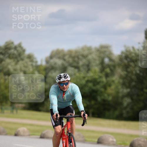 16.06.2024 - 26. Vierlanden-Triathlon Jannik Wohlers http://msf.ph/oto/6333101 16.06.2024 11:09:40 Radfahren 115, 139 meine-sportfotos.de