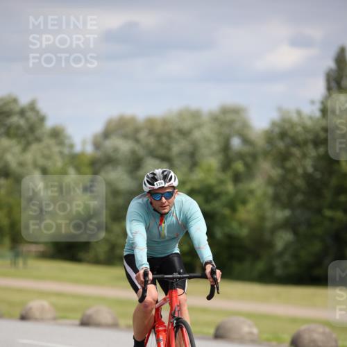 16.06.2024 - 26. Vierlanden-Triathlon Jannik Wohlers http://msf.ph/oto/6333106 16.06.2024 11:09:40 Radfahren 115, 139 meine-sportfotos.de