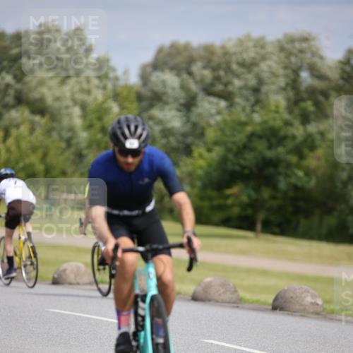 16.06.2024 - 26. Vierlanden-Triathlon Jannik Wohlers http://msf.ph/oto/6333185 16.06.2024 11:10:02 Radfahren 33, 42, 246, 283, 1274 meine-sportfotos.de
