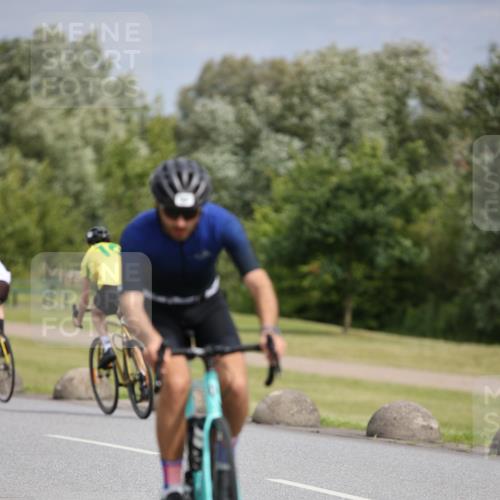 16.06.2024 - 26. Vierlanden-Triathlon Jannik Wohlers http://msf.ph/oto/6333187 16.06.2024 11:10:02 Radfahren 33, 42, 246, 283, 1274 meine-sportfotos.de