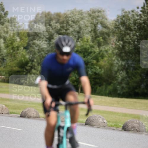 16.06.2024 - 26. Vierlanden-Triathlon Jannik Wohlers http://msf.ph/oto/6333197 16.06.2024 11:10:02 Radfahren 33, 42, 246, 283, 1274 meine-sportfotos.de